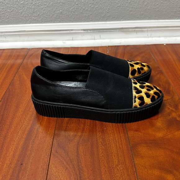 Lori Goldstein SZ 8.5 Sylvie Animal print Slide-on small platform Loafers - Picture 1 of 5